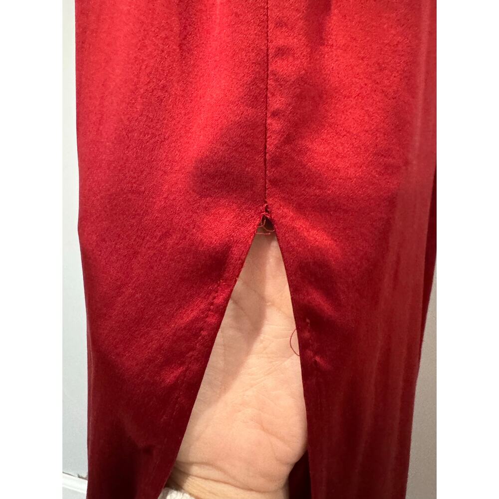 REFORMATION Frankie Silk Maxi Dress in a Vibrant Red with Rosette Size 6 - Picture 7 of 9
